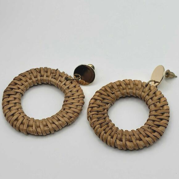 Tan Boho Straw Earrings - Picture 3 of 3